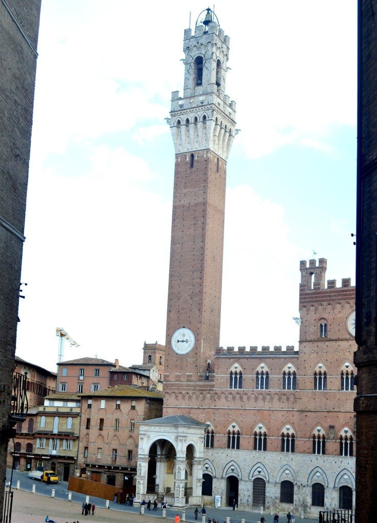 Torre Del Campo - Respire fundo e aventure-se pelos degraus da Torre. A recompensa é a bela vista de Siena. Crédito imagem Edith Auler