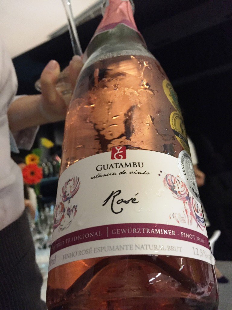 O refrescante e aromático Rosé Brut. Crédito de imagem Surian Dupont