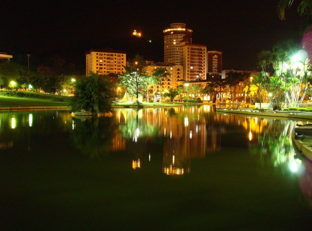 Aguas_de_Lindoia_Lago2