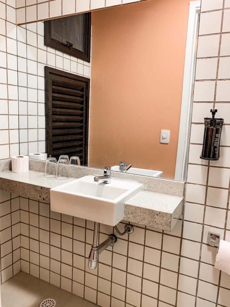 banheiro hotel selina vila madalena
