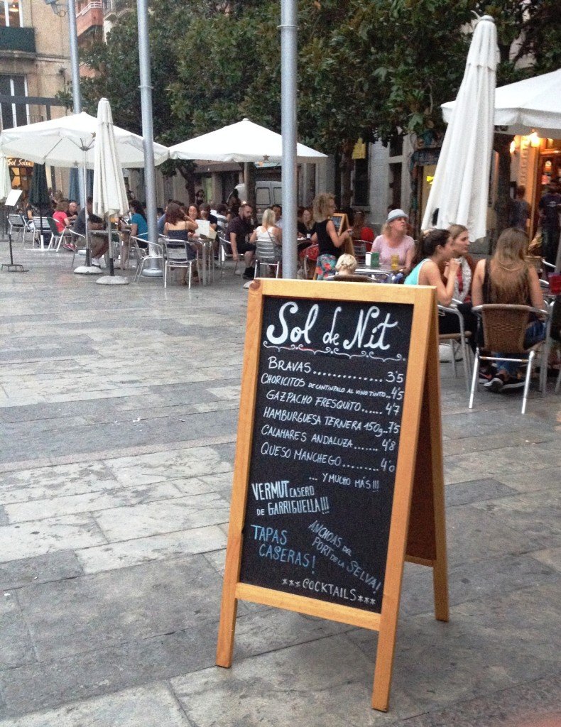 Plaza del Sol, no bar Sol de Nit. Foto Surian Dupont