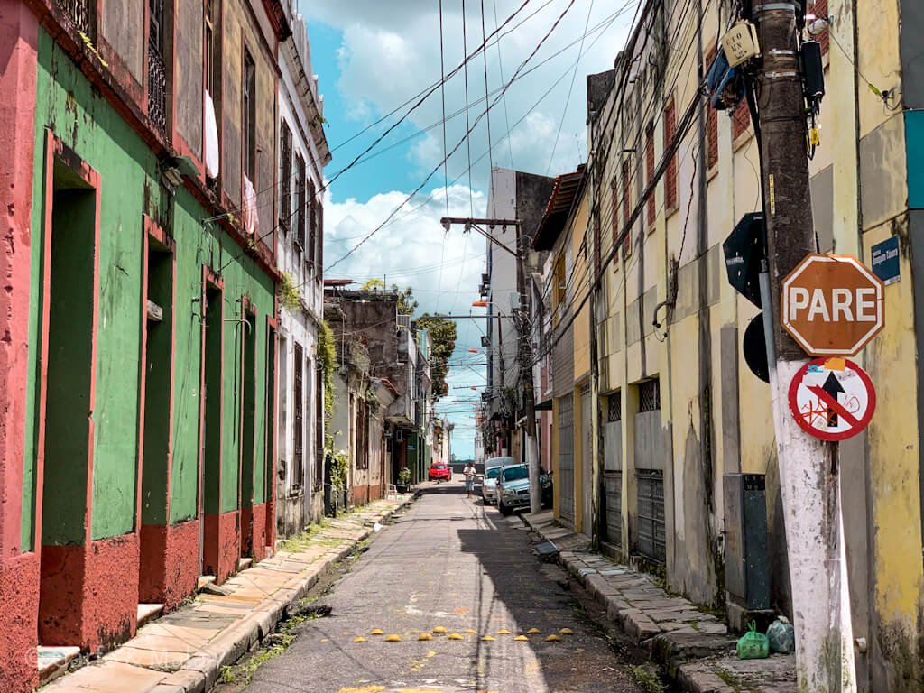 ruas da cidade velha em belém do pará