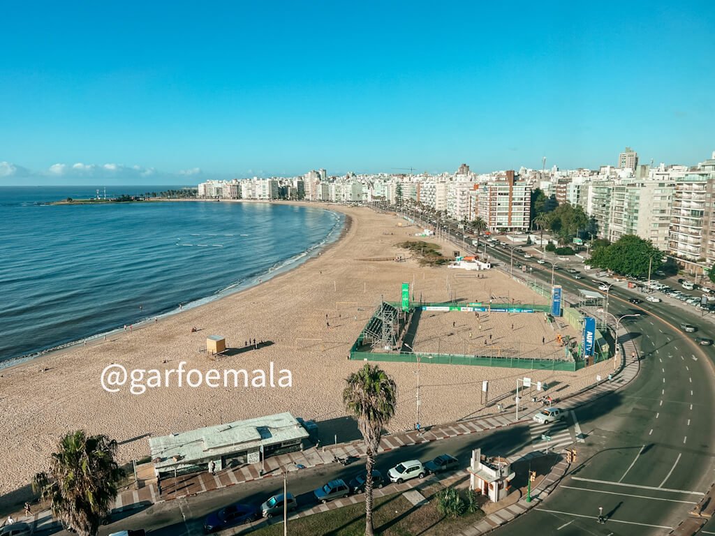 praia de pocitos em montevideo