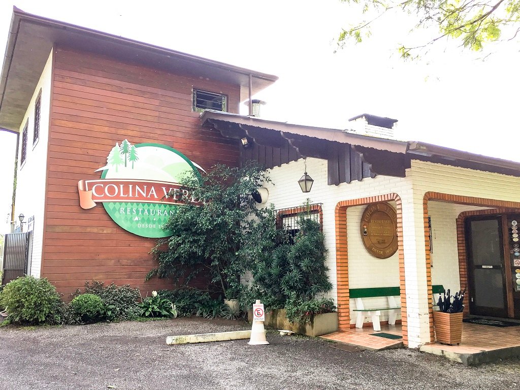 fachada do restaurante colina verde